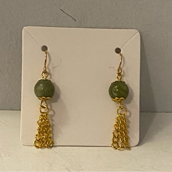 Genuine Jade earrings - Picture 2 of 2